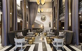 エンパイア ホテル